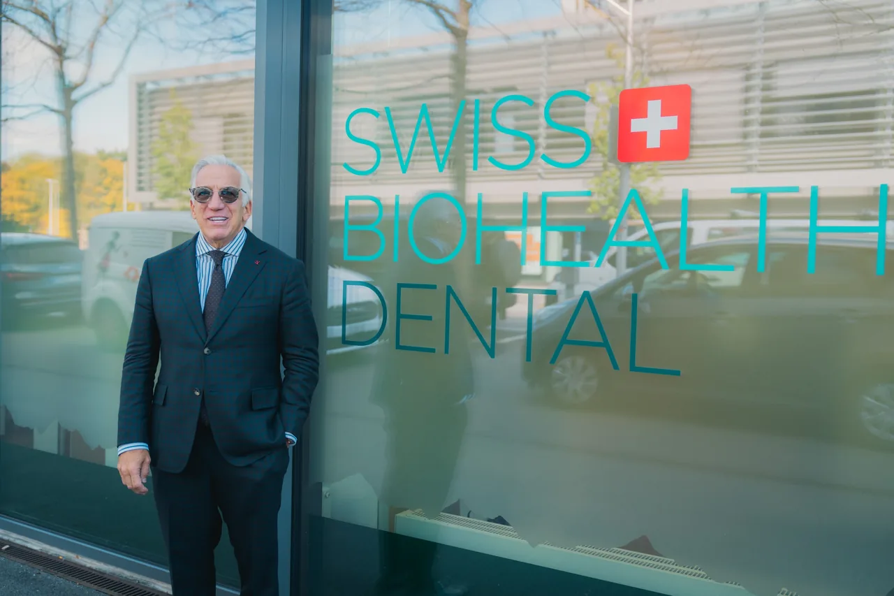 At the Swiss Biohealth Dental door